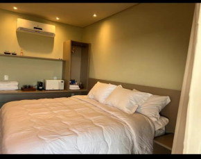 310 BobZ Concept Studio operado Casa do Turista